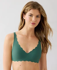 b.tempt'd by Wacoal Women's b.wow'd Wirefree Bralette 952287