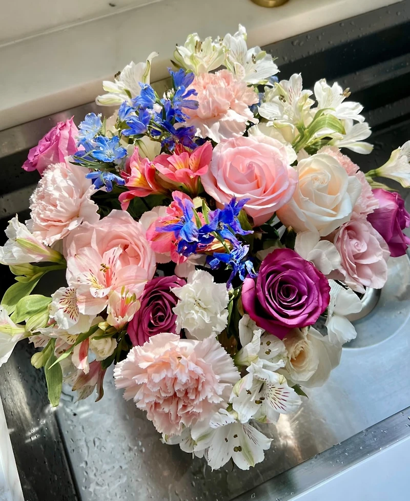 UrbanStems The Unicorn Fresh Flower Bouquet