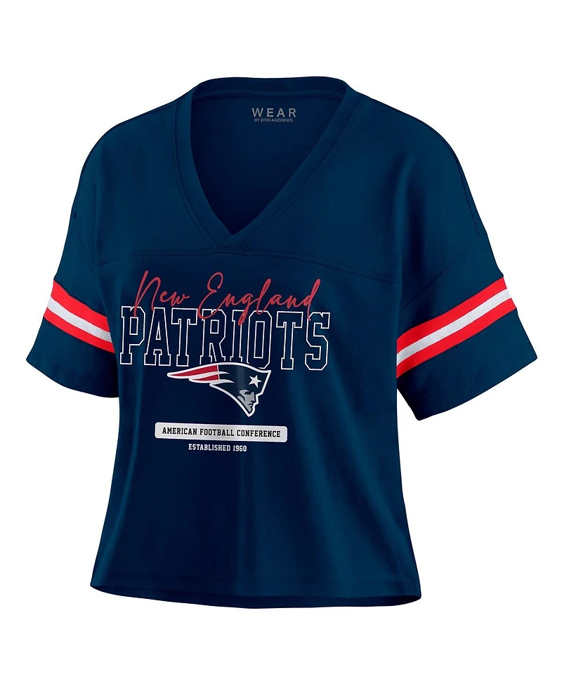 Wear by Erin Andrews Women's Navy New England Patriots Color Block Boxy Modest Crop V-Neck T-Shirt