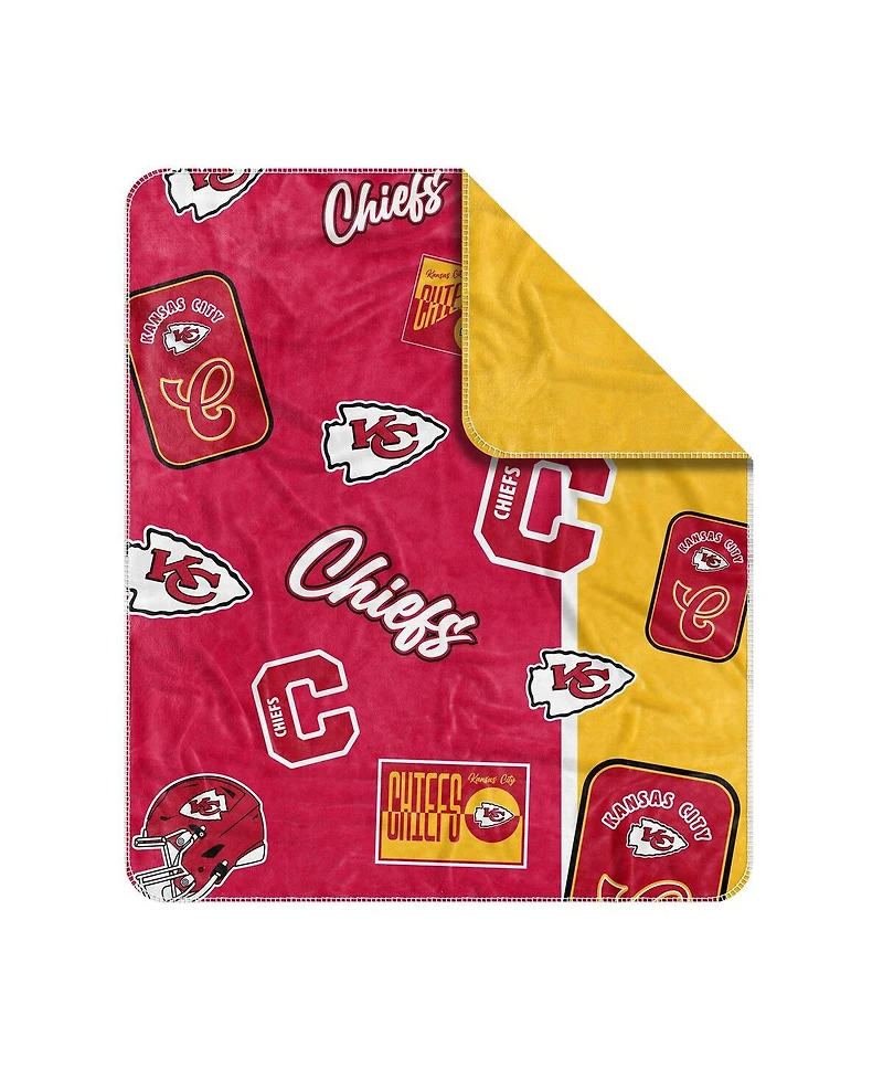 Logo Brands Kansas City Chiefs 50" x 60" Dream Weave Throw Blanket