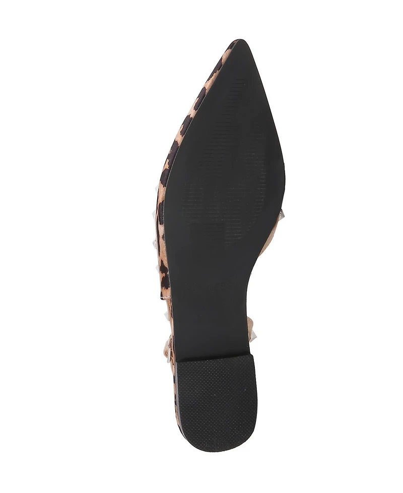 Berness OdinaPyramid Stud Flats