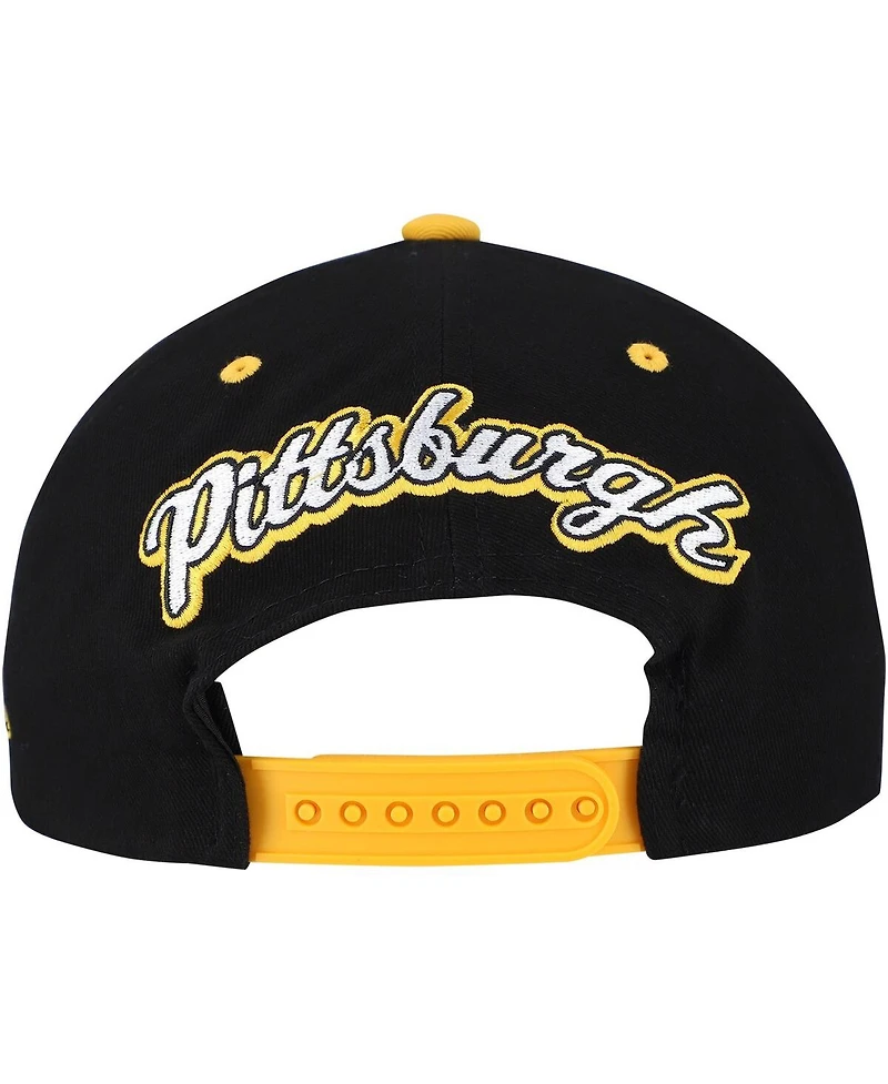 Mitchell & Ness Men's Black/Gold Pittsburgh Penguins Backside Script Two-Tone Pro Crown Adjustable Hat
