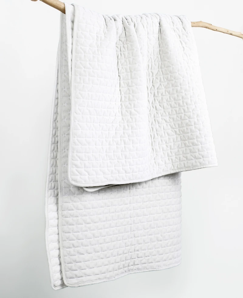 Levtex Velvet Stitch Reversible Quilted Throw, 50" x 60"