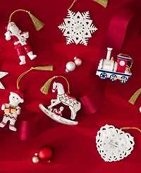 Villeroy & Boch 2025 Christmas Classics Annual Star Ornament