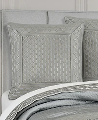 J Queen New York Metropolitan Geometric Sham, European