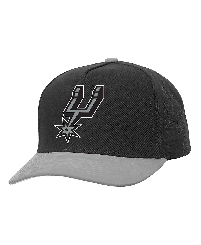 Mitchell & Ness Men's Black/Gray San Antonio Spurs May Flowers Adjustable Hat