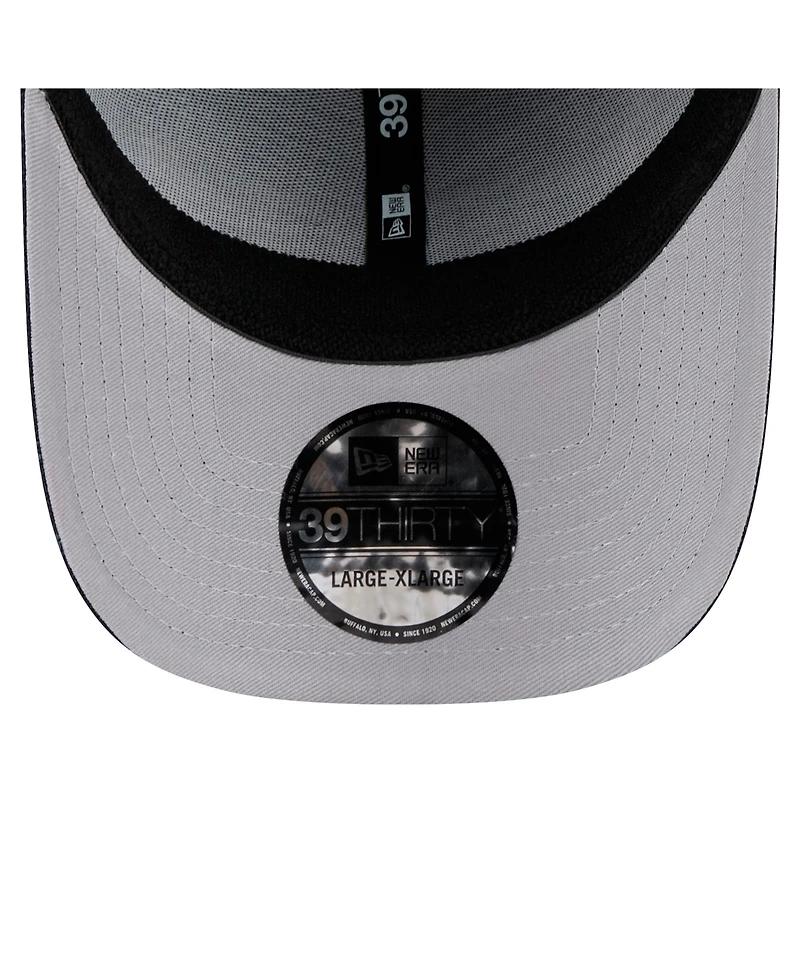 New Era Men's Navy Orleans Pelicans Sport Night 39THIRTY Flex Hat