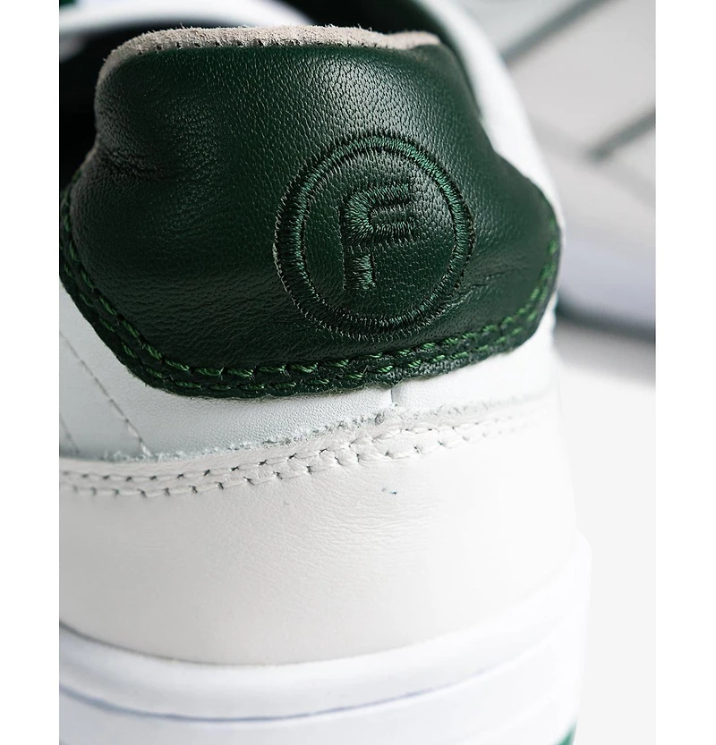 Freshy Women's Steezy Lites Sneaker
