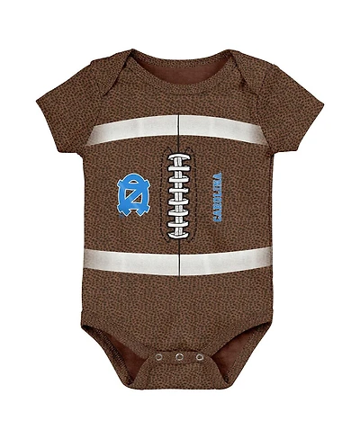Outerstuff Baby Boys and Girls Brown North Carolina Tar Heels Catch Me Football Bodysuit