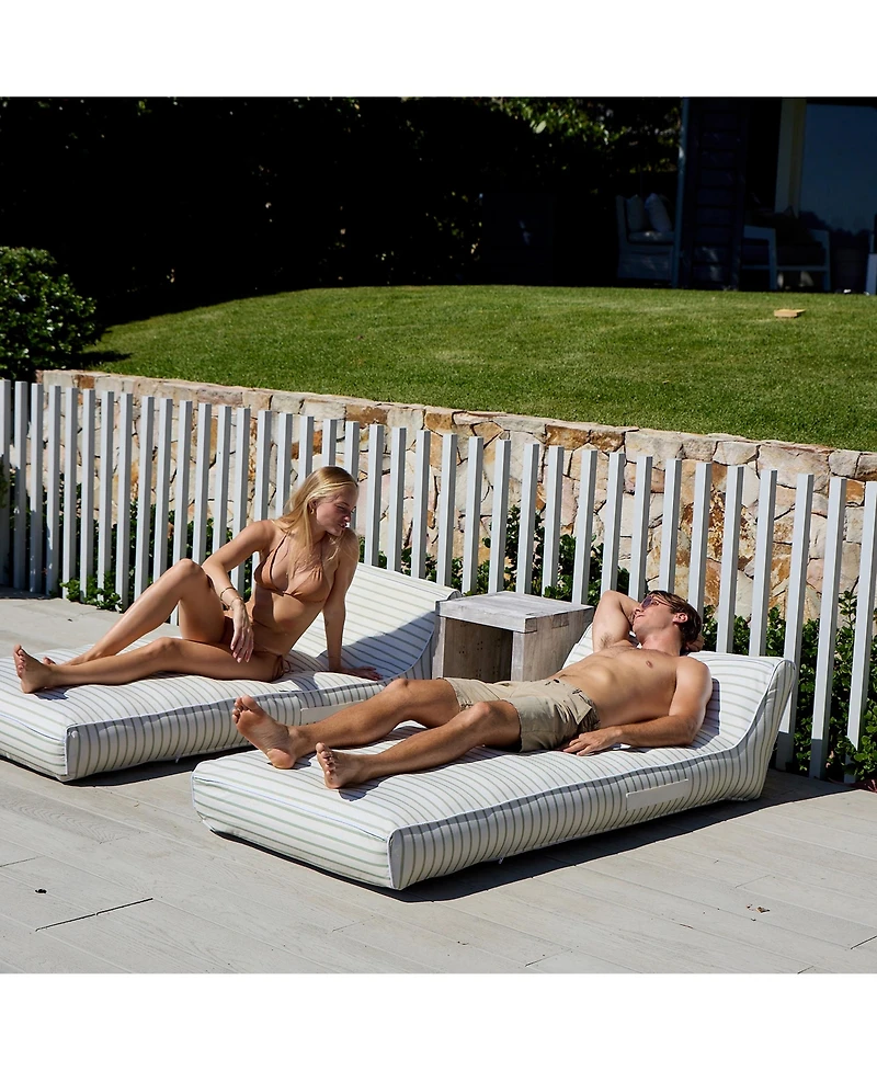 Sunnylife Luxe Lie-On Lounger: La Palma Sage Stripe