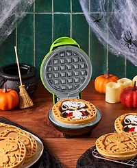 Dash Peanuts Snoopy Vampire Mini Waffle Maker