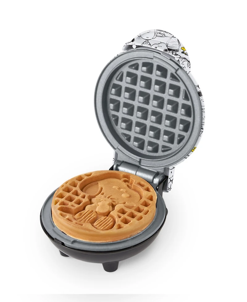 Dash Peanuts 75th Anniversary Mini Waffle Maker