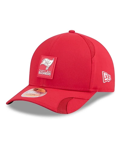 New Era Big Boys and Girls Red Tampa Bay Buccaneers 2025 Sideline M-crown 9FORTY Adjustable Hat