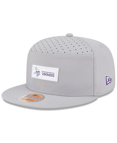 New Era Men's Minnesota Vikings 2025 Sideline Split Panel 9FIFTY Snapback Hat