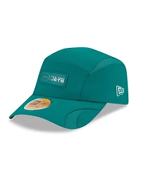 New Era Men's Green New York Jets 2025 Sideline Runner Adjustable Hat