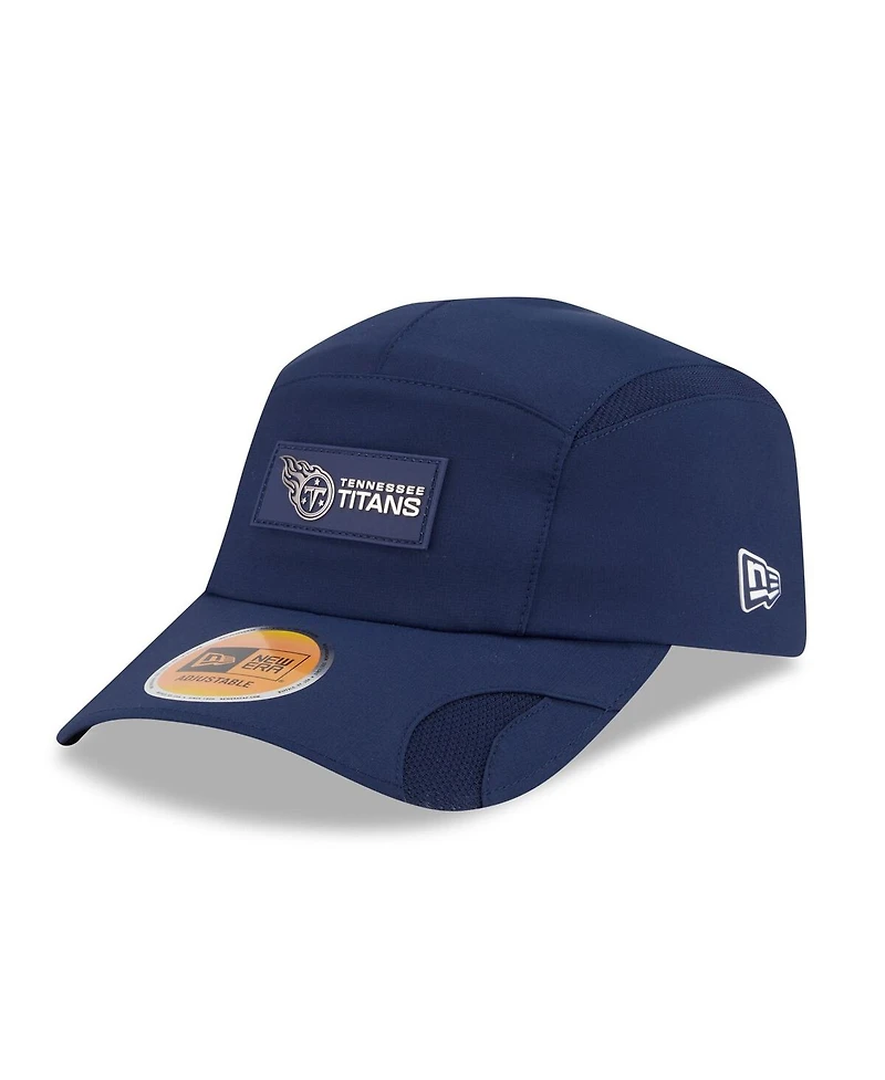New Era Men's Navy Tennessee Titans 2025 Sideline Runner Adjustable Hat