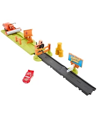 Disney and Pixar Cars Frank Escape and Stunt Race Playset