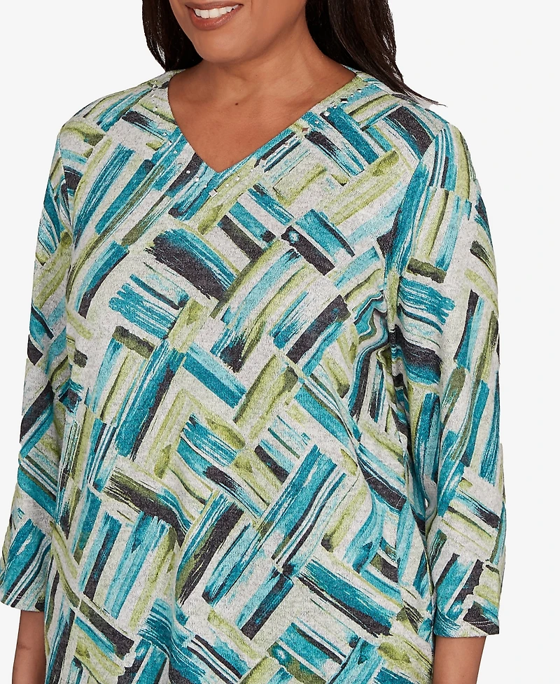 Alfred Dunner Petite Lake Champlain Detailed V Neck Brushstroke Top