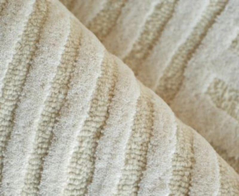 Exquisite Rugs Entro Rug Collection