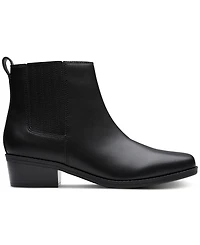Clarks Collection Women's Danyelle Skip Block Heel Booties