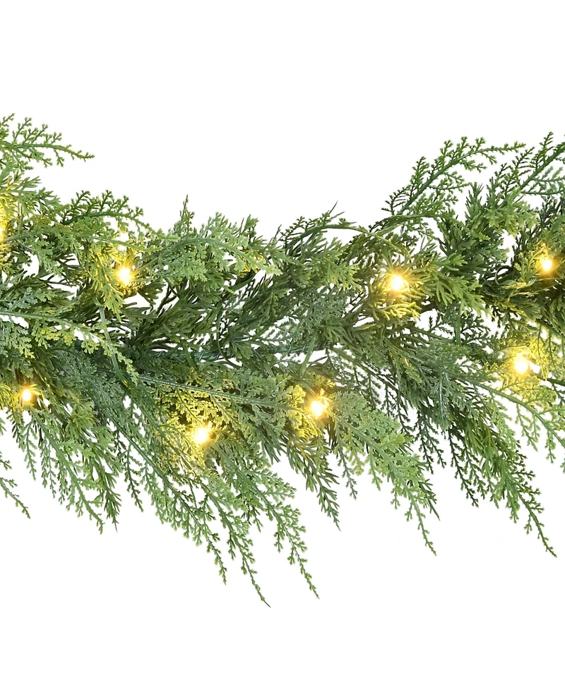 Puleo 9' x 10" Pre-Lit Battery-Operated Cedar Garland