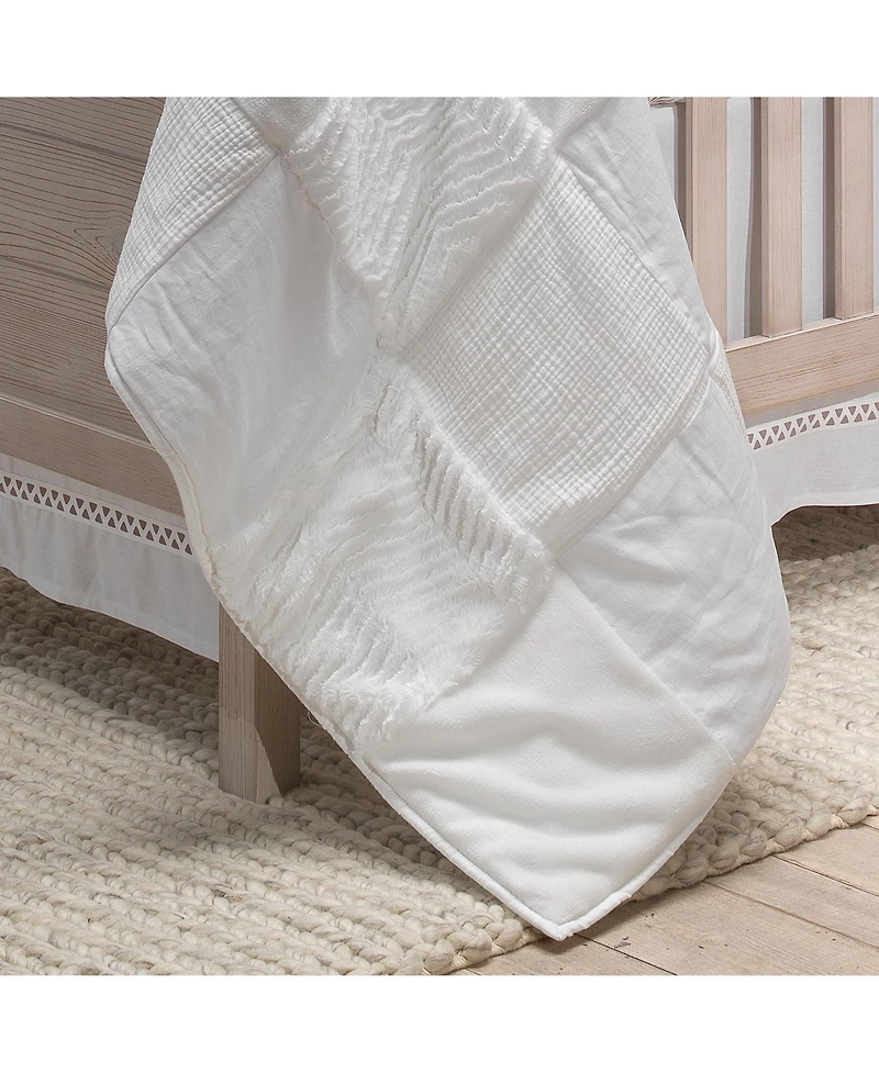 Lambs & Ivy Baby Signature White Luxury Textured Patchwork Crib/Toddler Quilt