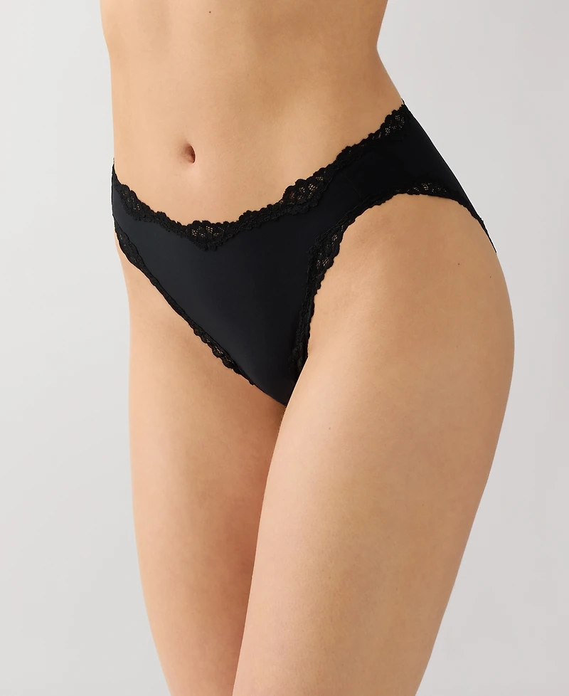 b.tempt'd Women's Moderate Coverage Lace Detailed Panties