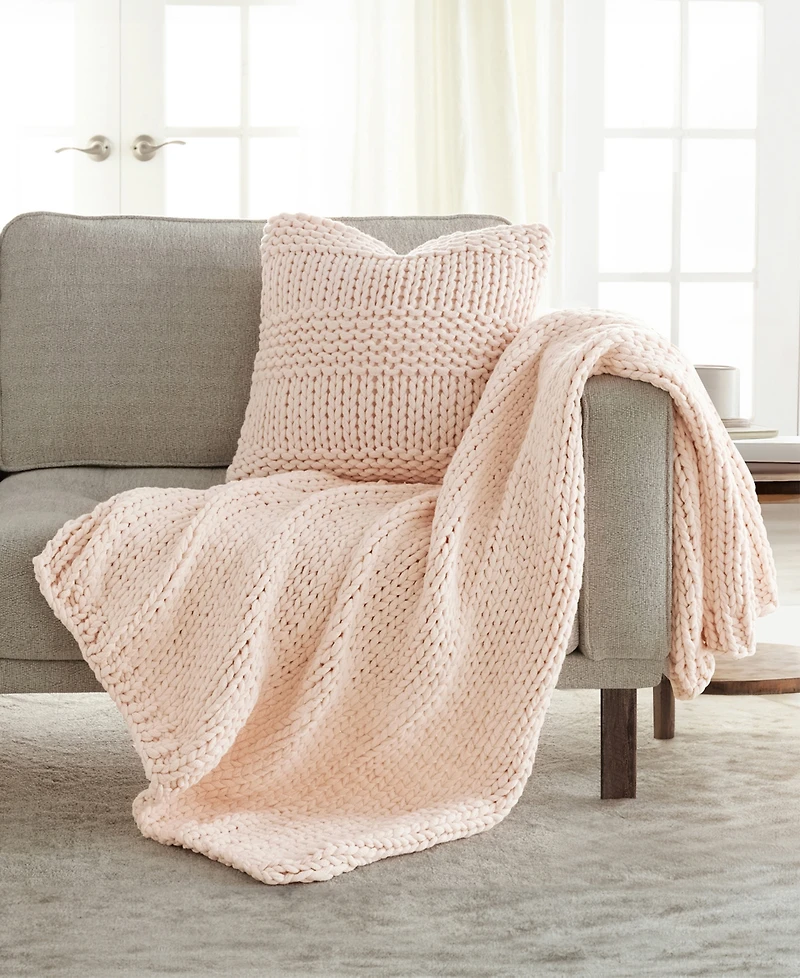 ienjoy Home Chunky Blanket and Decor Pillow Bundle, 21" x