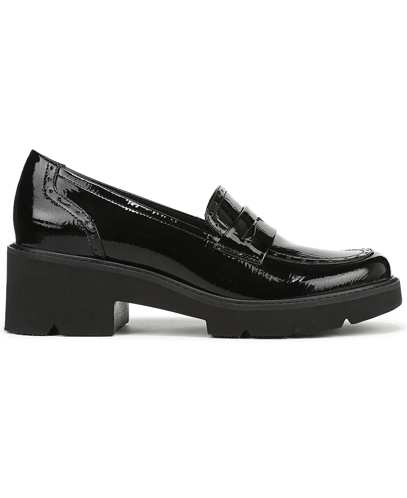 Naturalizer Women's Charisma Lug Sole Round Toe Loafers