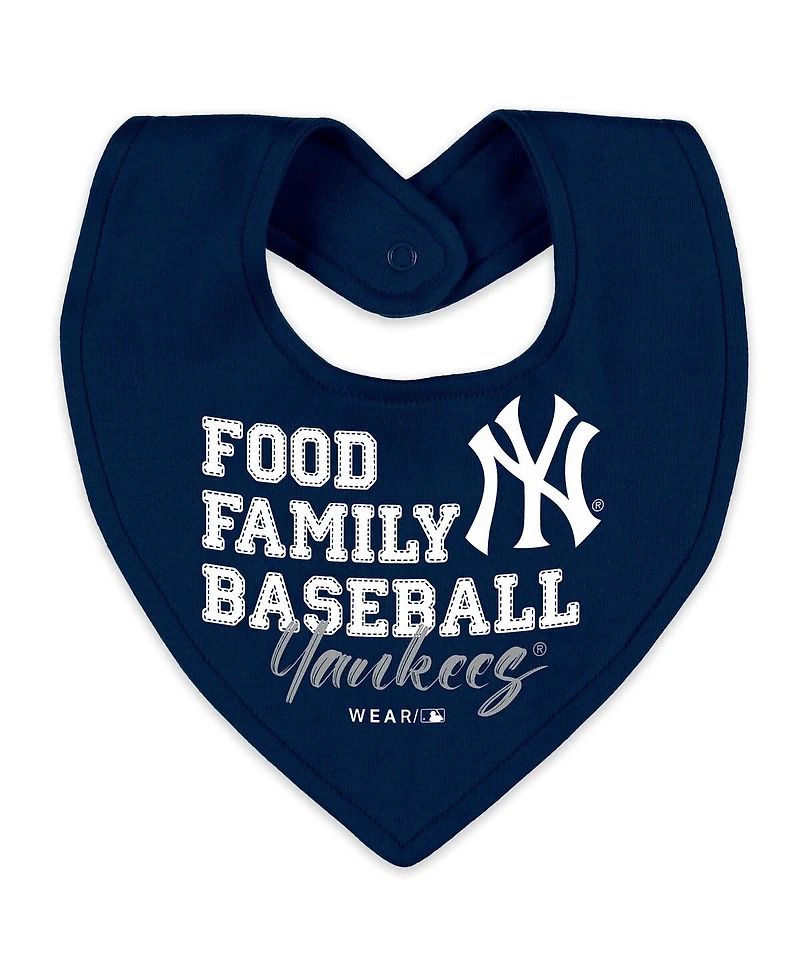 Wear by Erin AndrewsBaby Boys and Girls Heather Gray New York Yankees Sleep Play Full-Zip Sleeper Bib Set