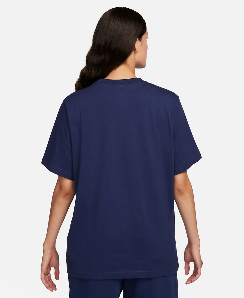 Nike Women's Sportswear T-Shirt