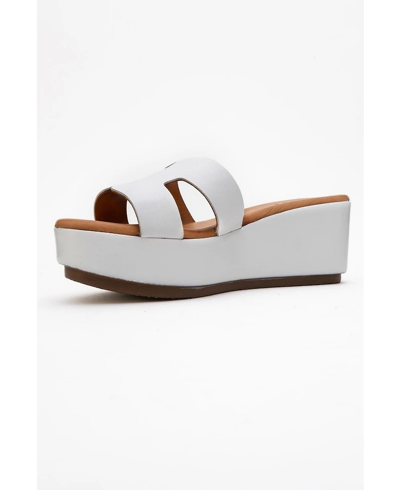 Forever & Always Shoes Lia Leather Platform Sandal (Women)
