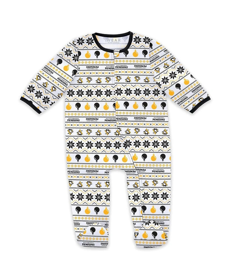 Wear by Erin Andrews Newborn 2-Piece Pittsburgh Penguins Allover Print Full-Zip Sleeper Bib and Christmas Set