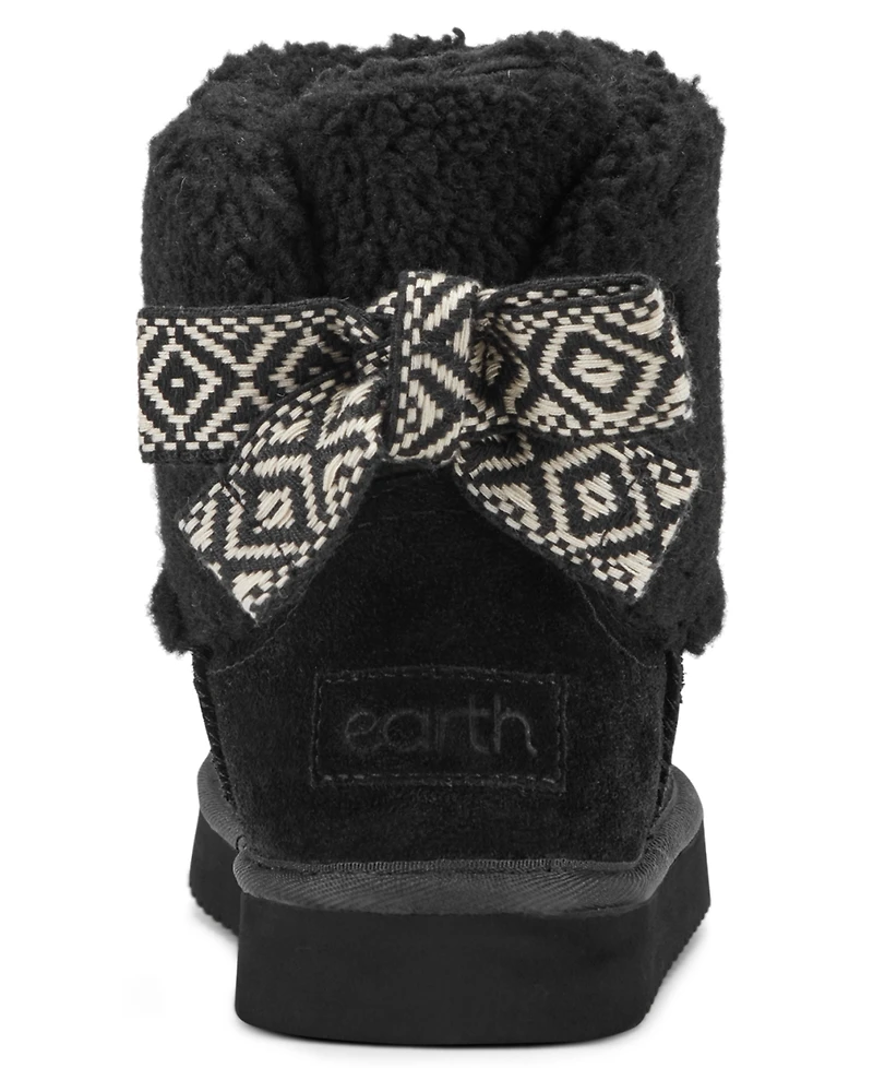 earth Women's Wing Round Toe Casual Ankle Booties