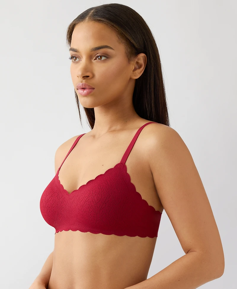 b.tempt'd by Wacoal Women's b.wow'd Lace Wireless Bra 952587