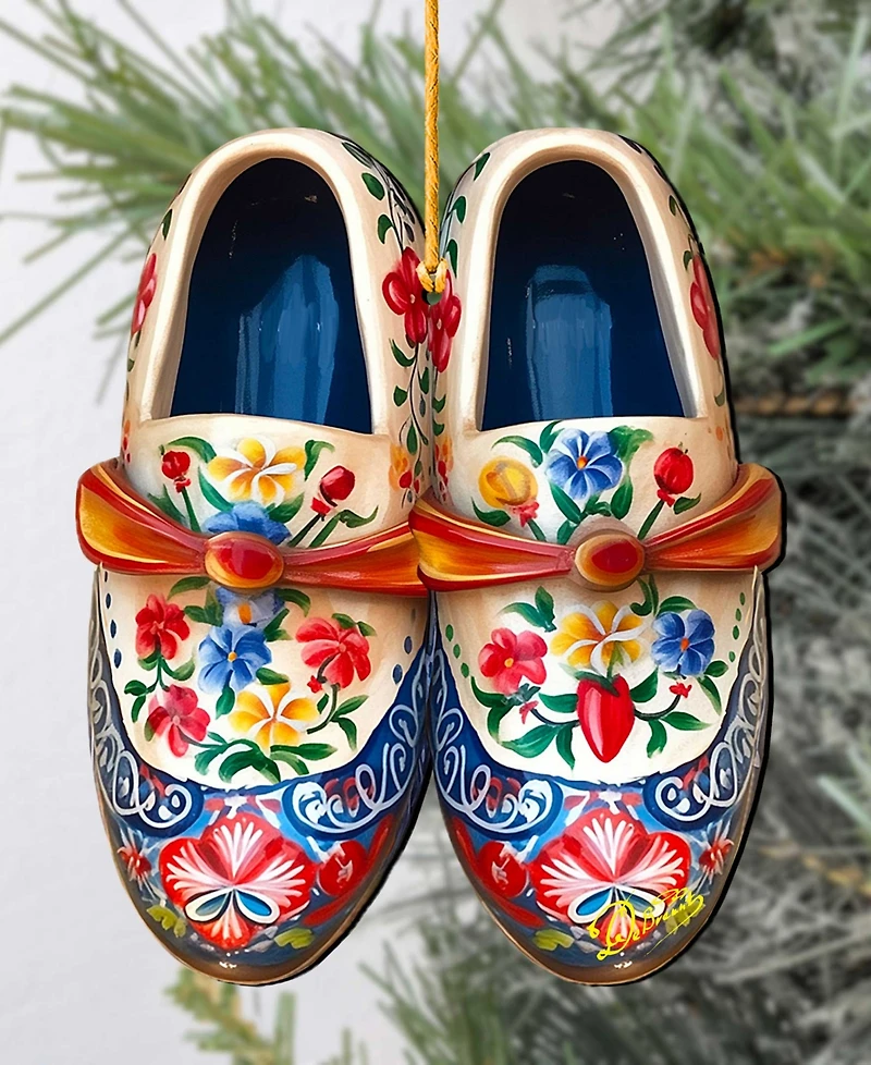 Designocracy Danish Shoes Christmas Wooden Ornament