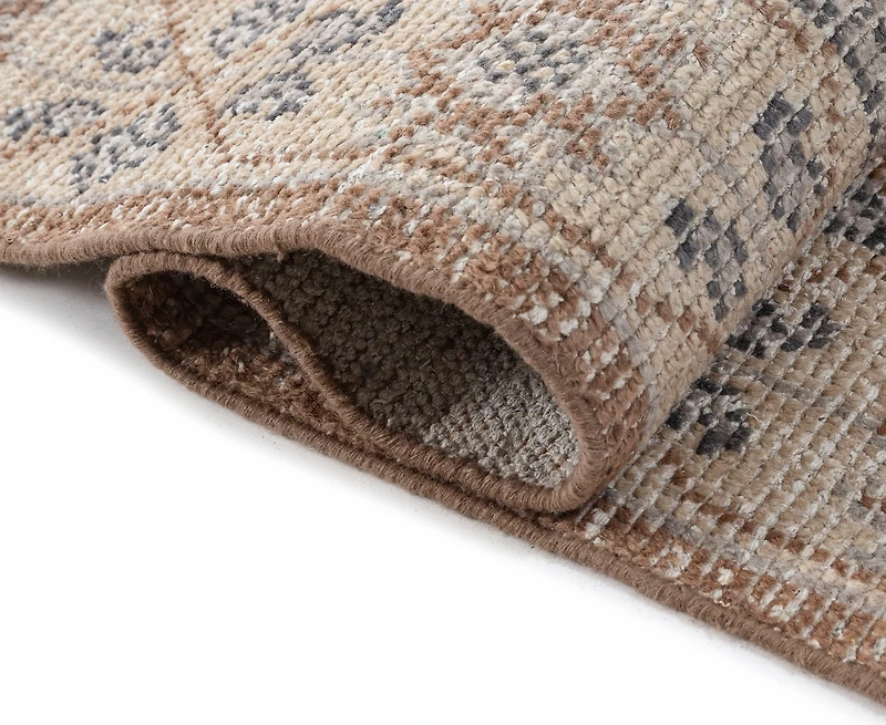 Obeetee Palace Aisha 2'6"x8' Runner Area Rug