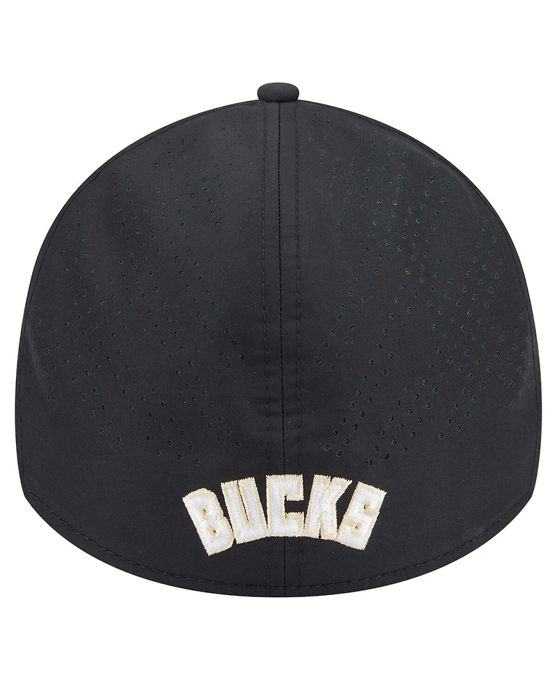 New Era Men's Black Milwaukee Bucks Night 39THIRTY Flex Hat