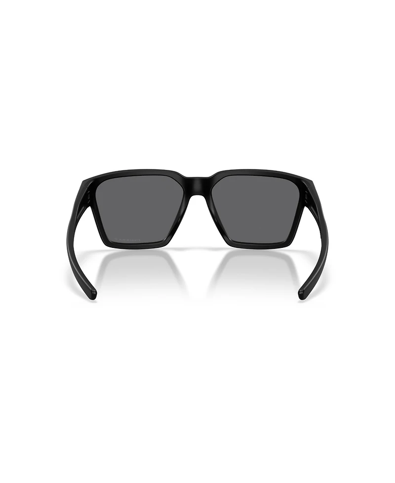 Oakley Men's Polarized Sunglasses, Briza OO9497