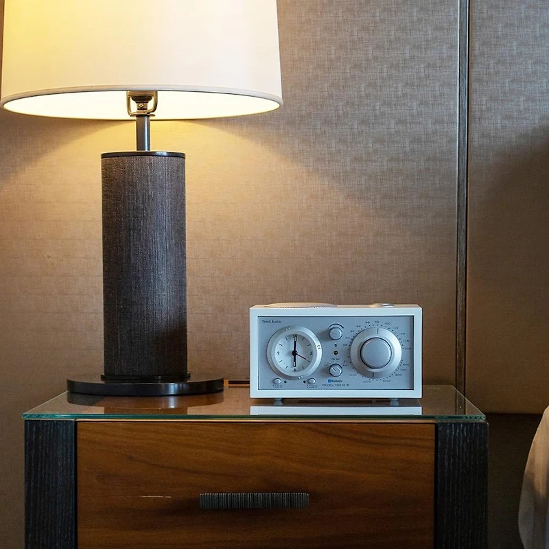 Tivoli Audio Model Three Bt Usb-c/A Clock Radio - White