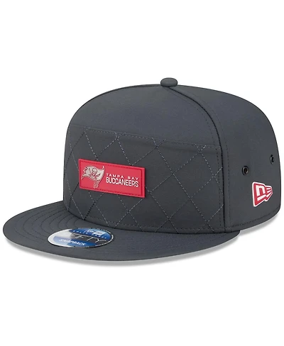 New Era Men's Charcoal Tampa Bay Buccaneers 2025 Sideline Cold Weather Split Panel 9FIFTY Snapback Hat