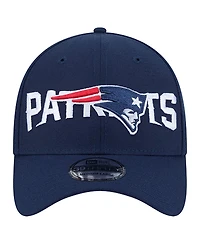 New Era Men's Navy England Patriots Overlap Logo 39THIRTY Stretch Fit Hat