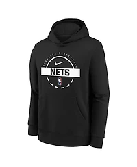 Nike Big Boys and Girls Black Brooklyn Nets 2025/26 Club Fleece Practice Hoodie