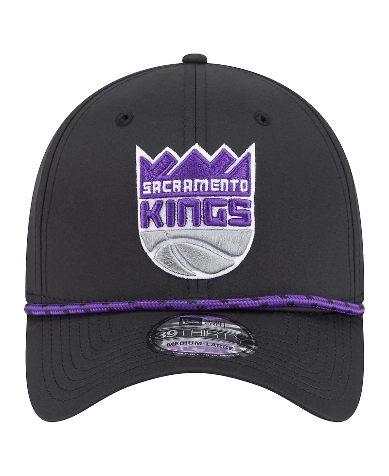 New Era Men's Black Sacramento Kings Featherweight Poly Rope Flex 39Thirty Hat