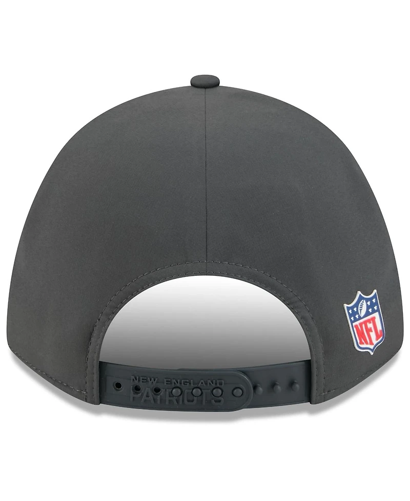 New Era Men's Charcoal New England Patriots 2025 Sideline Cold Weather 9FORTY M-Crown Adjustable Hat