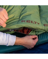 Kelty Cosmic 40 Sleeping Bag: 40F Down 55 to 30 Degree Down Bags