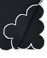 Saro Lifestyle Scalloped Table Runner