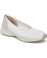 LifeStride Women's Unity Slip On Flats
