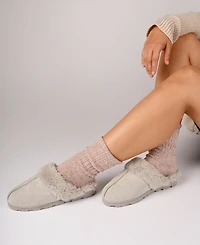 Journee Collection Women's Kalli Round Toe Slippers