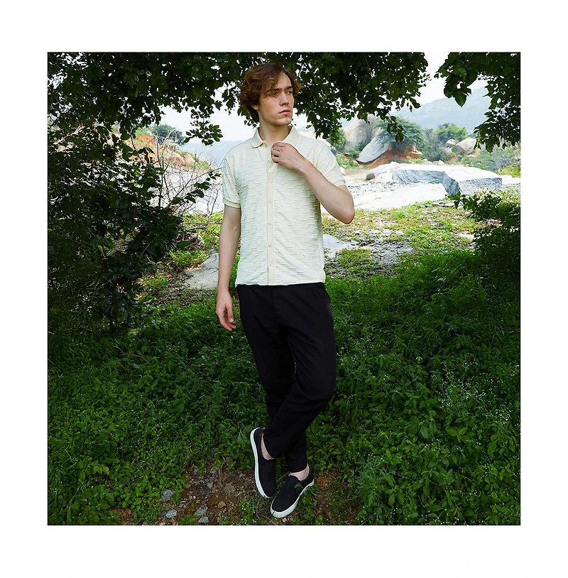 Campus Sutra Men's Solid Creased Knit Shirt